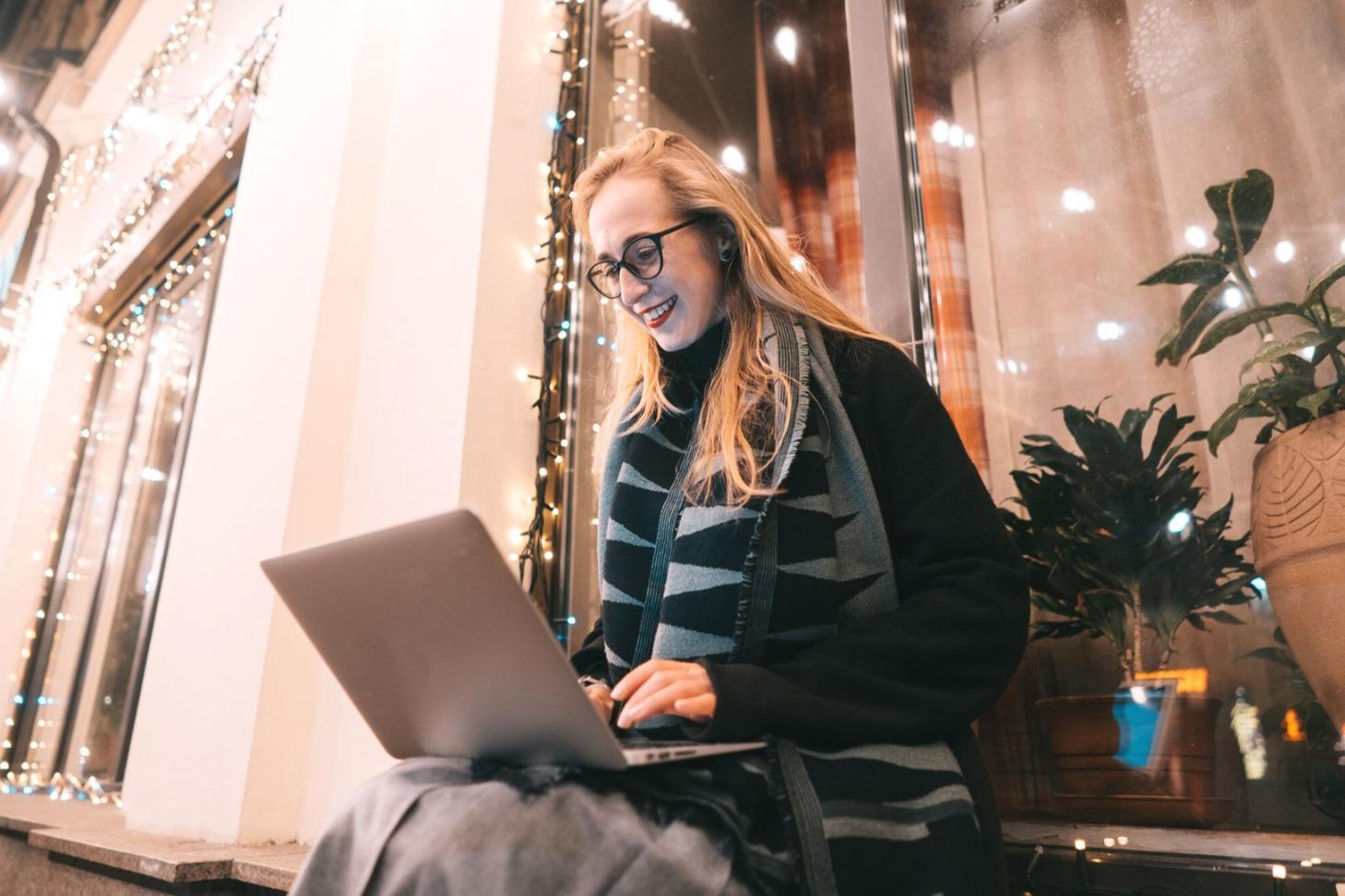 Diagrama de fluxo mostrando etapas progressivas de auditoria técnica